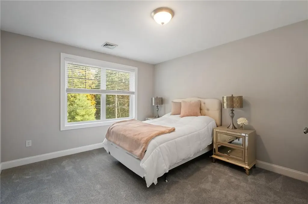 142 Swan Road Smithfield RI 02917