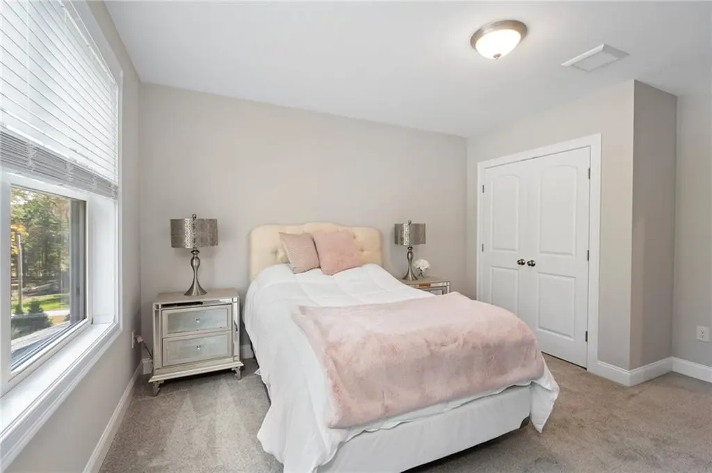 142 Swan Road Smithfield RI 02917