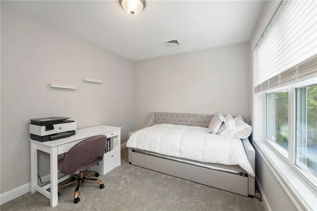 142 Swan Road Smithfield RI 02917