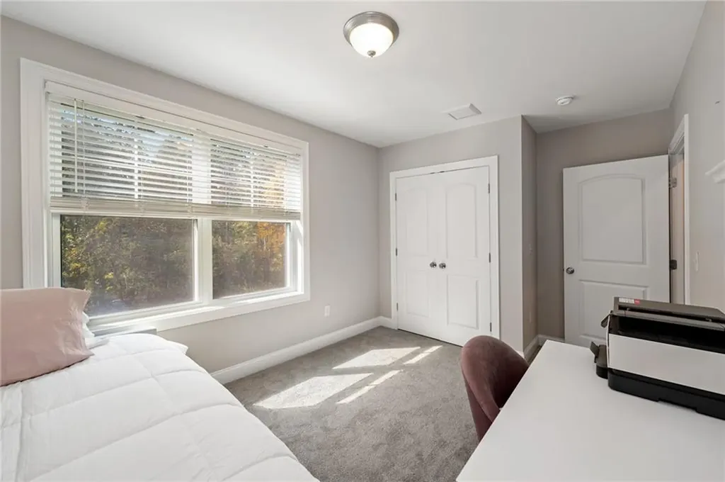 142 Swan Road Smithfield RI 02917