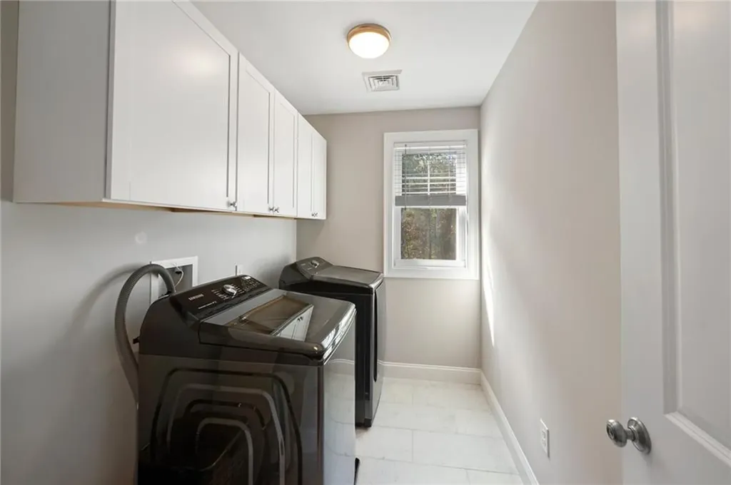 142 Swan Road Smithfield RI 02917