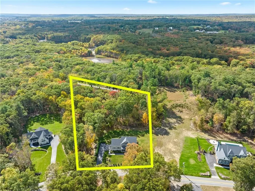 142 Swan Road Smithfield RI 02917