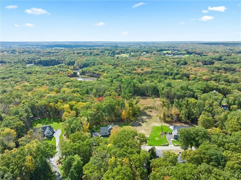 142 Swan Road Smithfield RI 02917