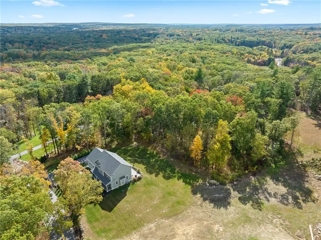 142 Swan Road Smithfield RI 02917