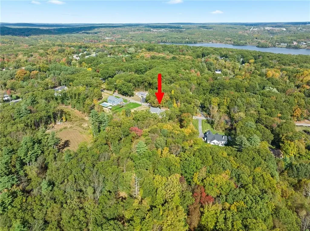 142 Swan Road Smithfield RI 02917