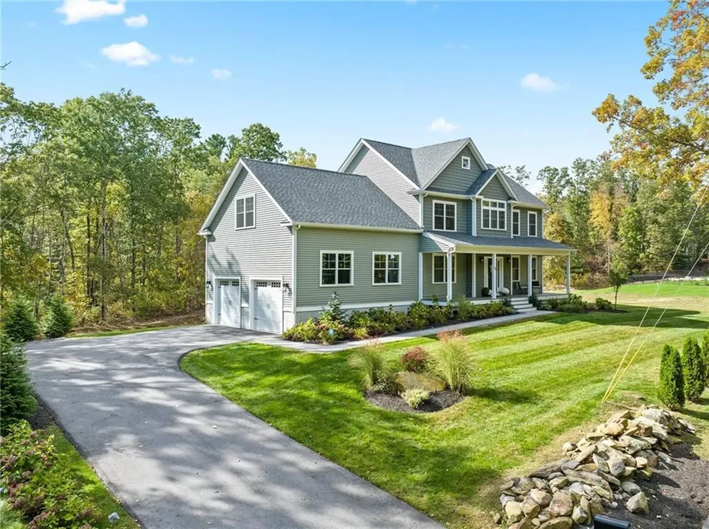 142 Swan Road Smithfield RI 02917