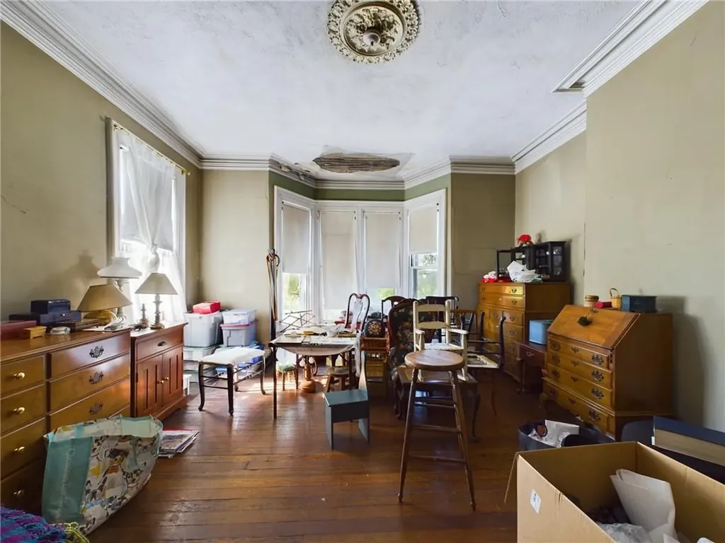 60 62 Bainbridge Avenue Providence RI 02909