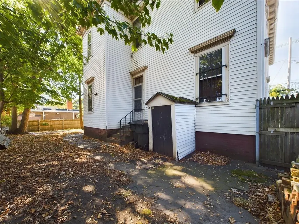 60 62 Bainbridge Avenue Providence RI 02909