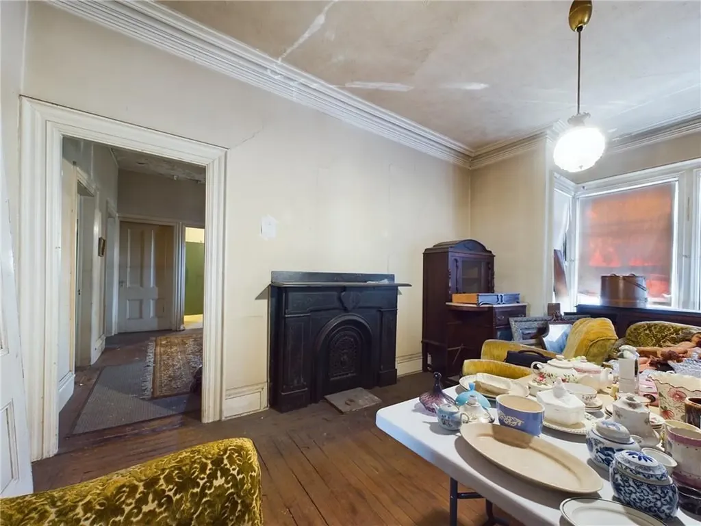 60 62 Bainbridge Avenue Providence RI 02909