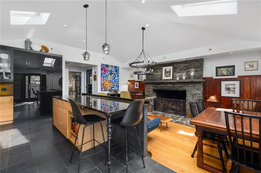 43 Palmer Street Newport RI 02840