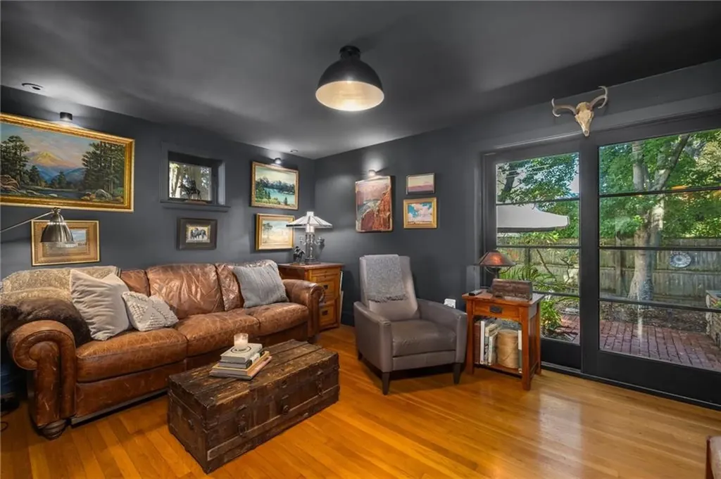 43 Palmer Street Newport RI 02840