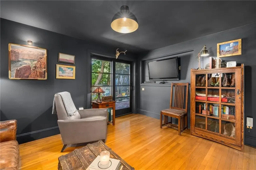 43 Palmer Street Newport RI 02840