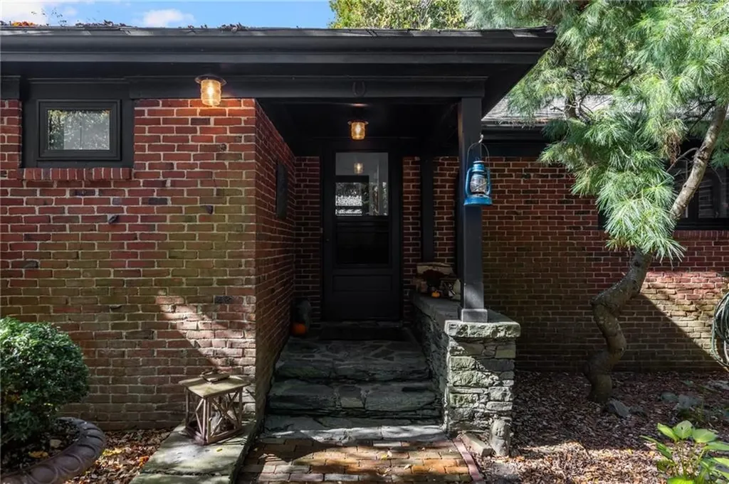 43 Palmer Street Newport RI 02840