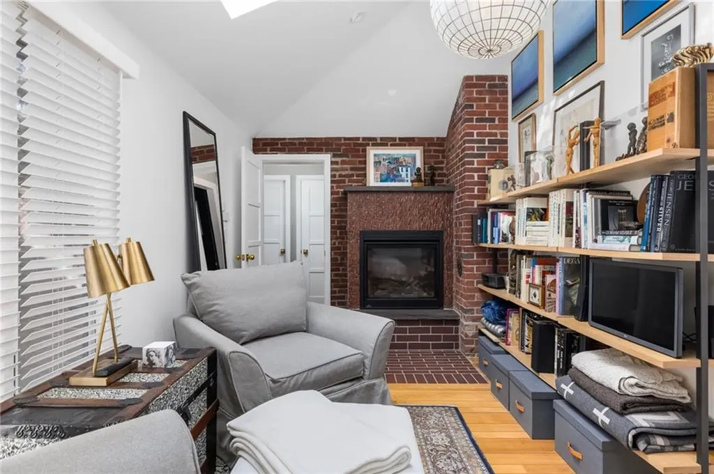 43 Palmer Street Newport RI 02840