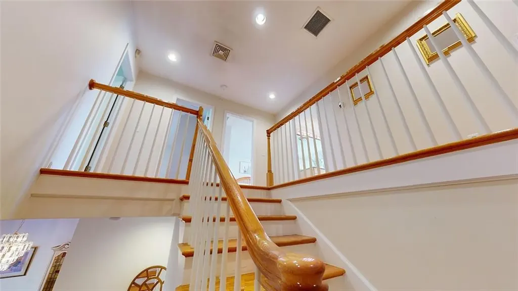 24 Michelle Circle Warwick RI 02886