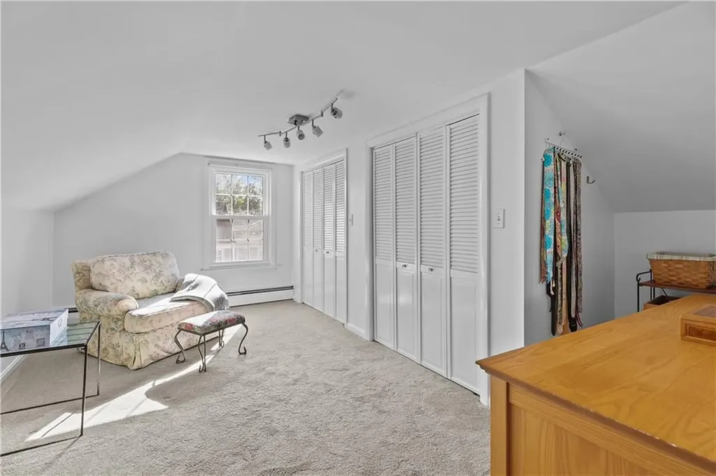 81 Lee Avenue Portsmouth RI 02871