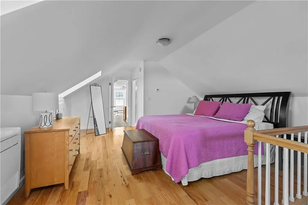 81 Lee Avenue Portsmouth RI 02871