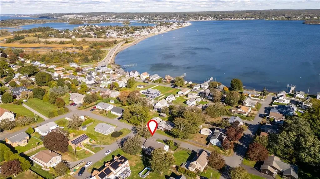81 Lee Avenue Portsmouth RI 02871