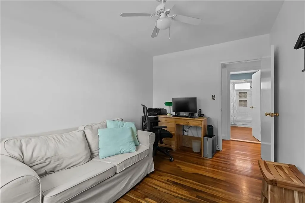 81 Lee Avenue Portsmouth RI 02871