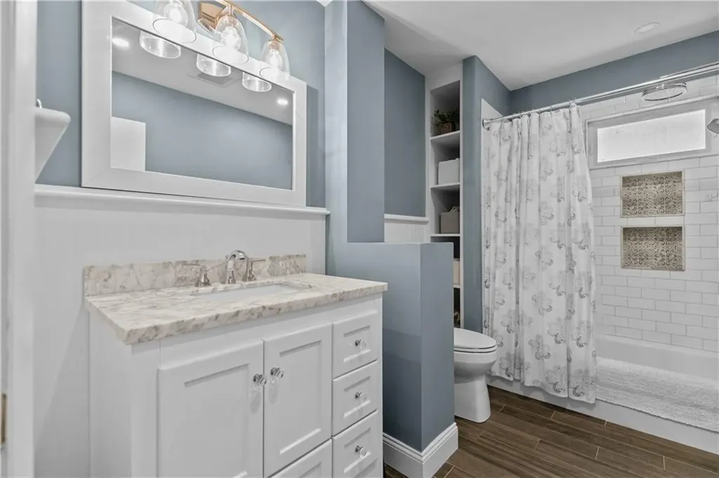 81 Lee Avenue Portsmouth RI 02871