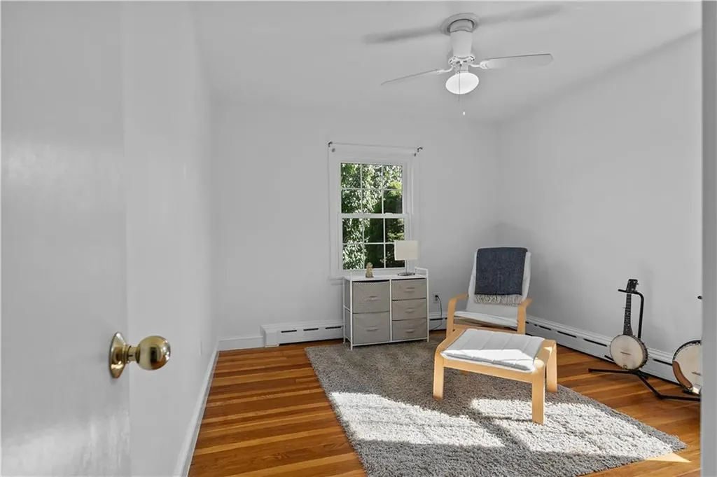 81 Lee Avenue Portsmouth RI 02871
