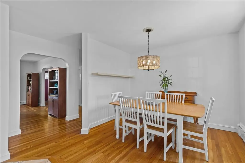 81 Lee Avenue Portsmouth RI 02871