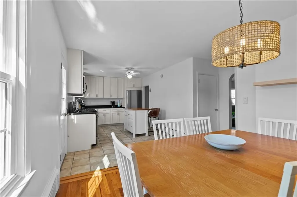81 Lee Avenue Portsmouth RI 02871