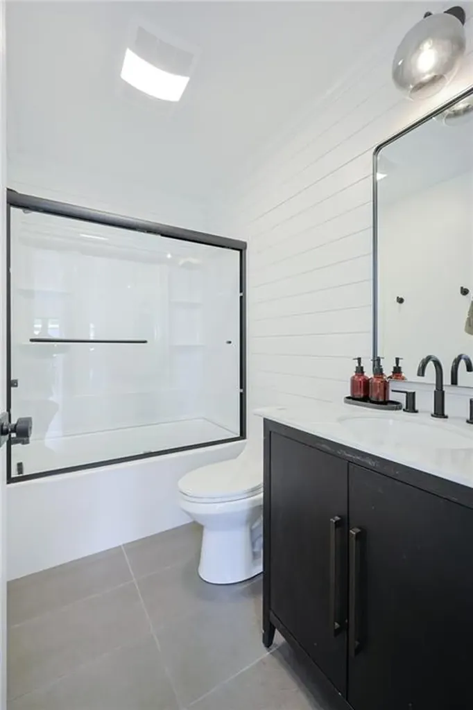 1369 Park Avenue Cranston RI 02920