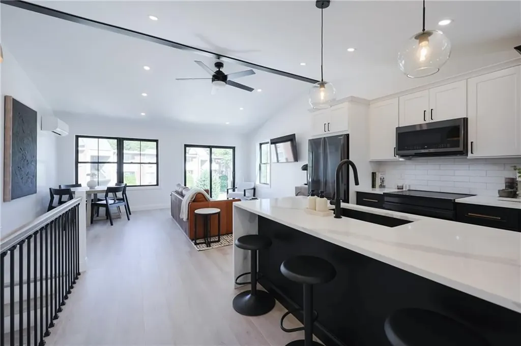 1369 Park Avenue Cranston RI 02920