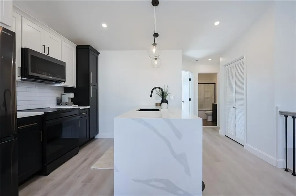 1369 Park Avenue Cranston RI 02920