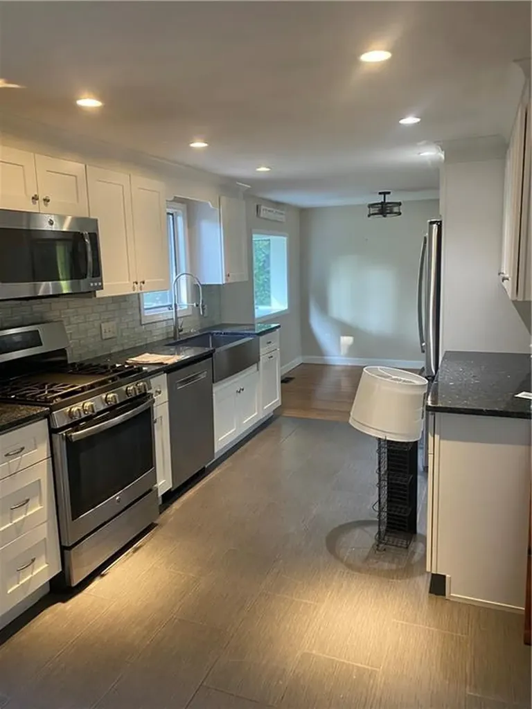34 Barstow Road Warwick RI 02888