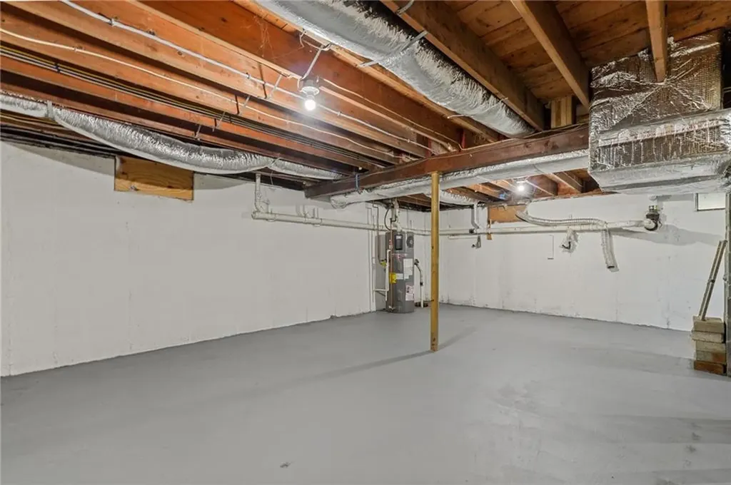 6 Verdi Lane Bristol RI 02809