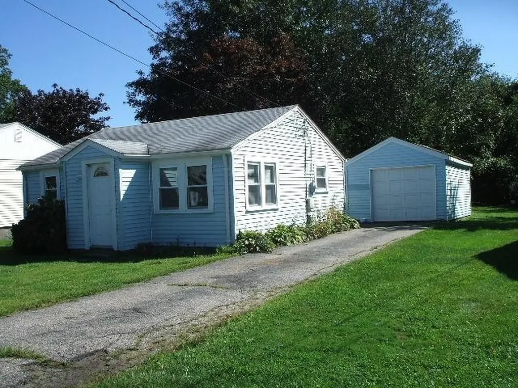 10 John Street Narragansett RI 02882