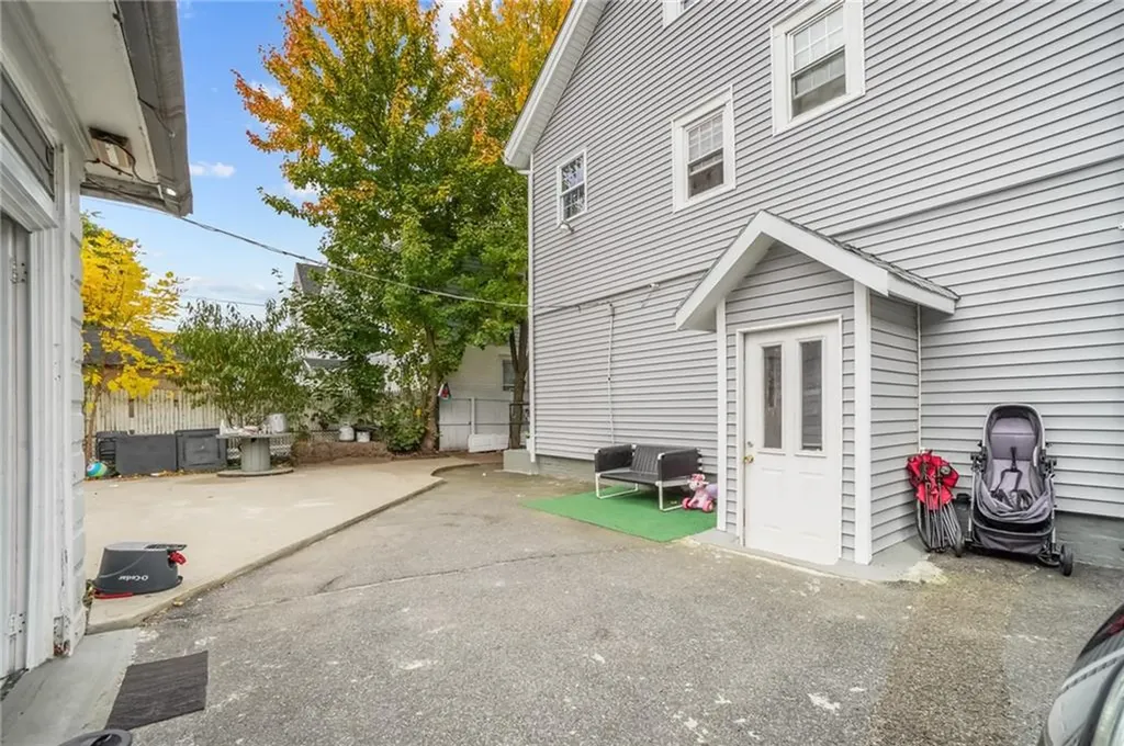 198 East Street Pawtucket RI 02860