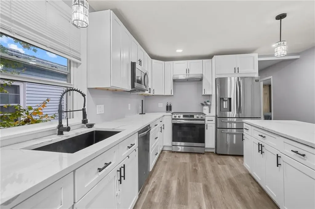 198 East Street Pawtucket RI 02860