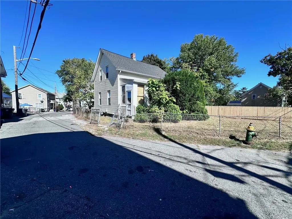 5 Moy Street Providence RI 02904