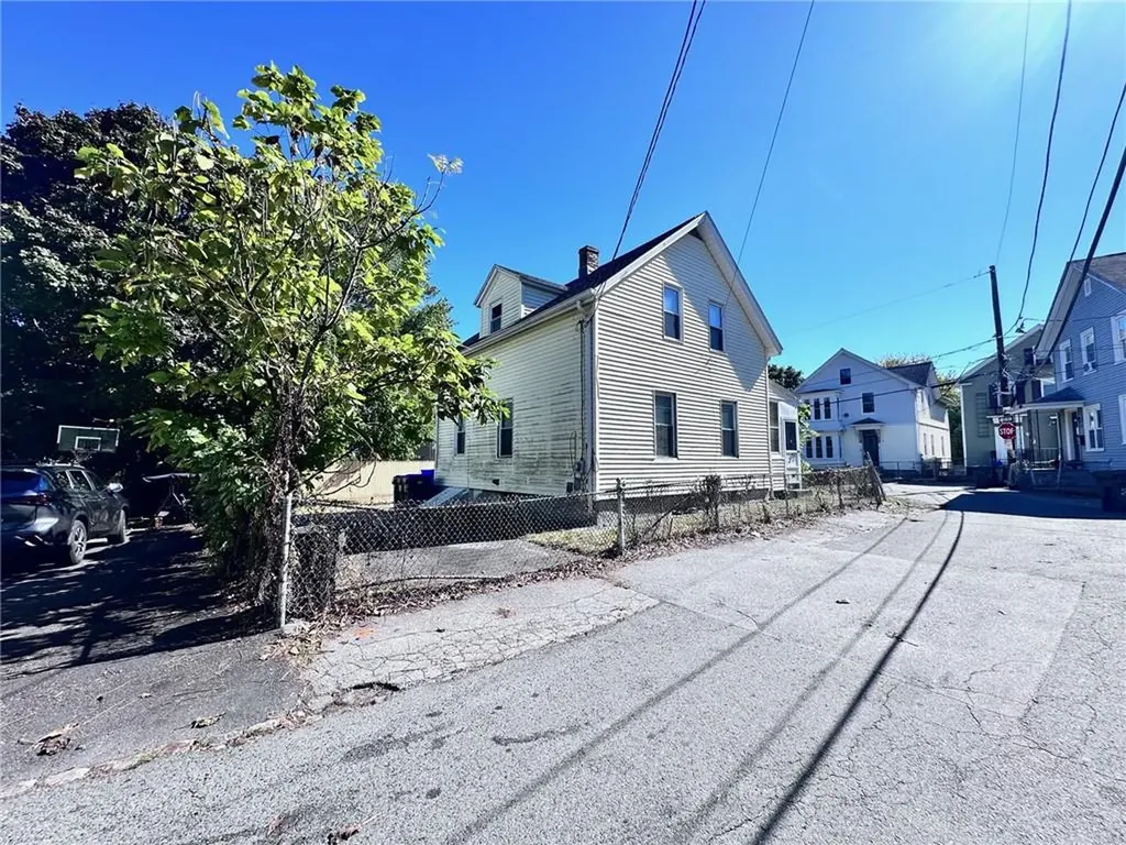 5 Moy Street Providence RI 02904