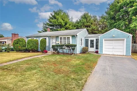 7 Crest Drive Lincoln RI 02865