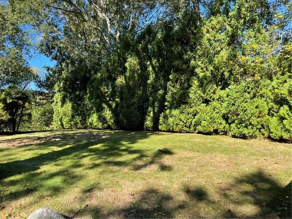 119 Edgewater Road Narragansett RI 02882