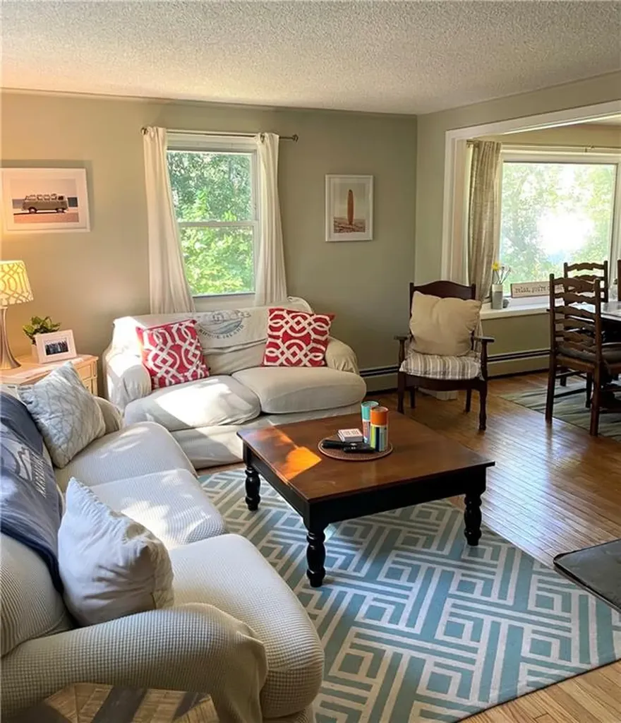 119 Edgewater Road Narragansett RI 02882