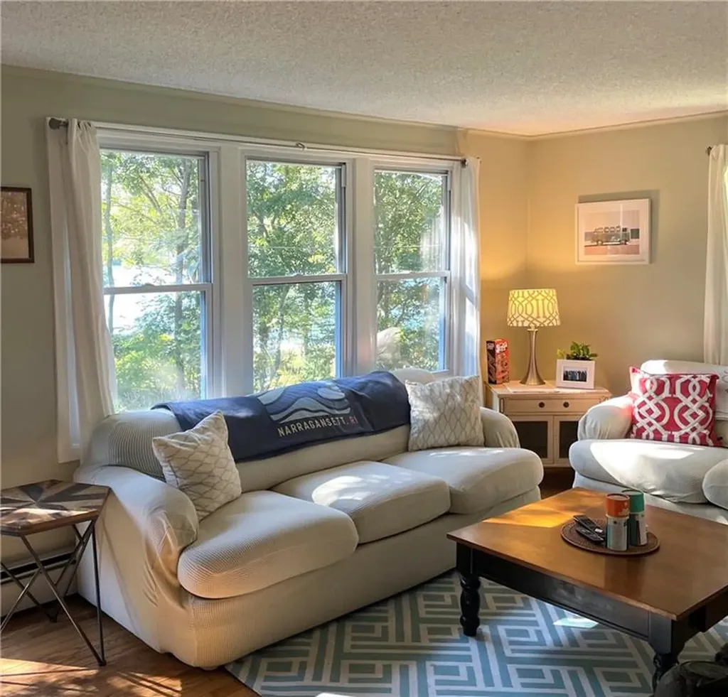 119 Edgewater Road Narragansett RI 02882