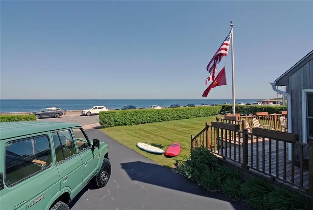121 Ocean Road Narragansett RI 02882