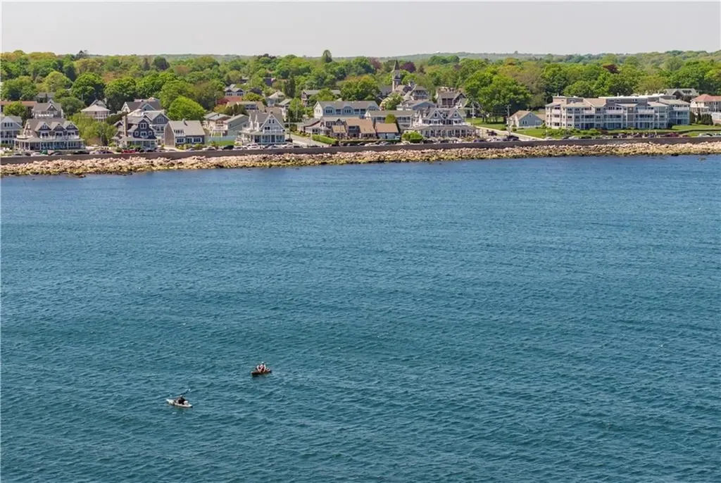 121 Ocean Road Narragansett RI 02882