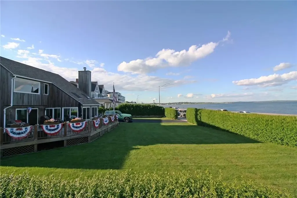 121 Ocean Road Narragansett RI 02882