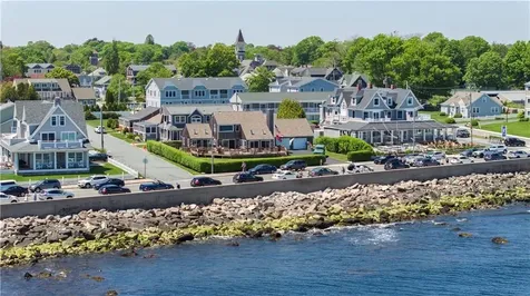 121 Ocean Road Narragansett RI 02882