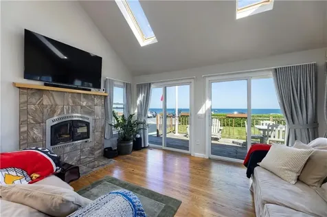 121 Ocean Road Narragansett RI 02882