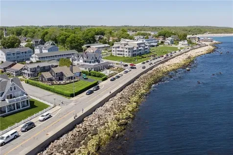 121 Ocean Road Narragansett RI 02882