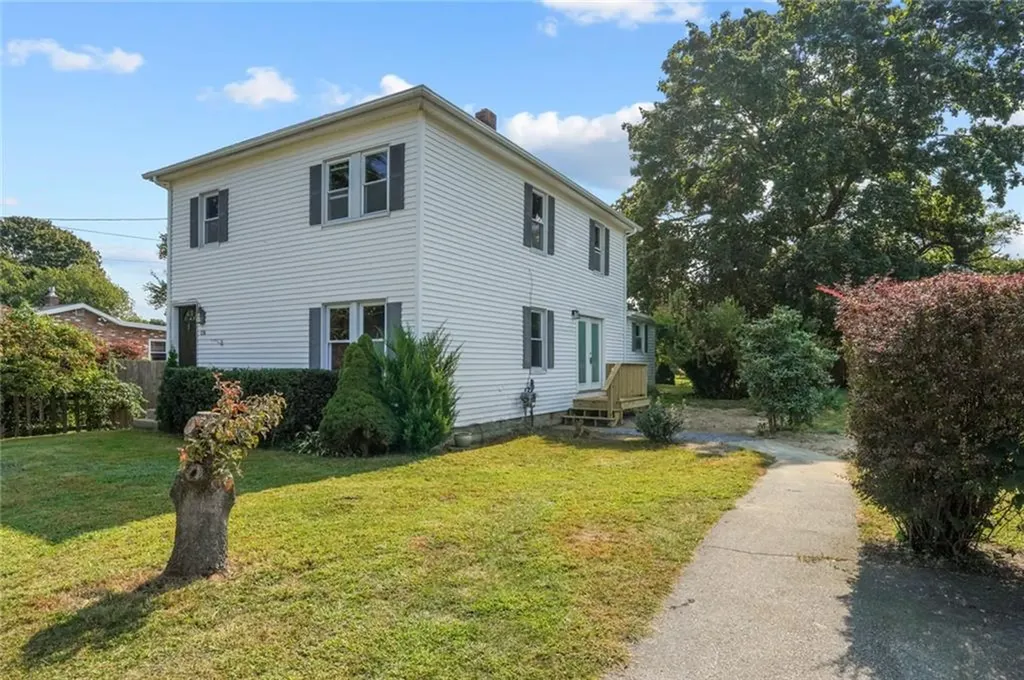 136 Riverside Avenue Warwick RI 02889