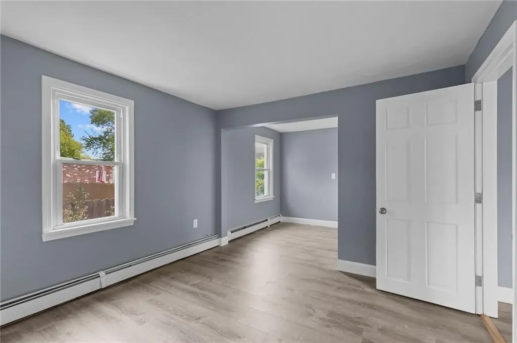 136 Riverside Avenue Warwick RI 02889