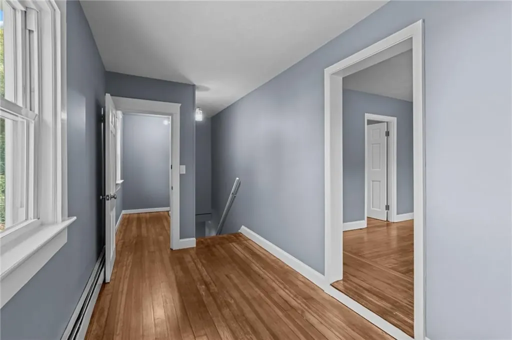 136 Riverside Avenue Warwick RI 02889